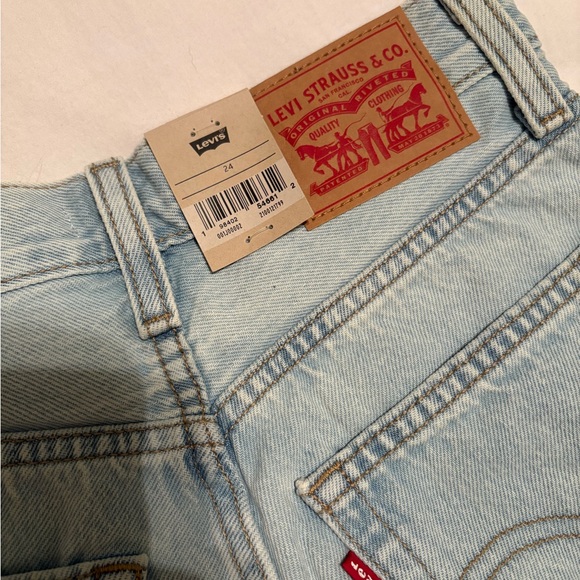 Levi's 94 Baggy Denim Shorts - Picture 3 of 3